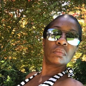 Meet your Posher, Renee